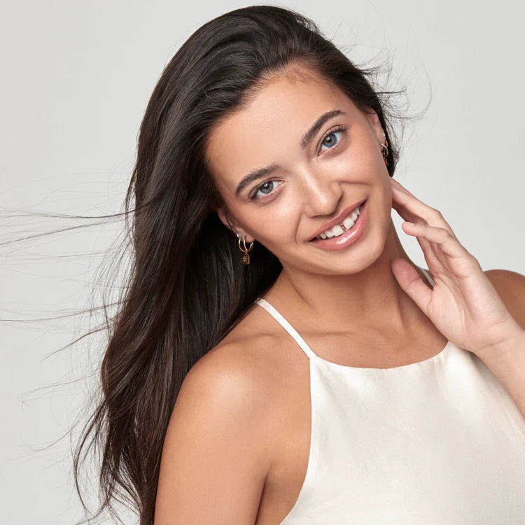 NATURAL HYDRATING SHAMPOO FOR DRY, FRIZZY HAIR