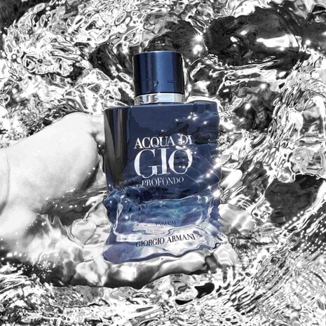 Flacon Acqua di Giò Profondo – Élégance aquatique masculine, disponible chez Parfumerie Passion au meilleur prix | Livraison rapide partout au Maroc