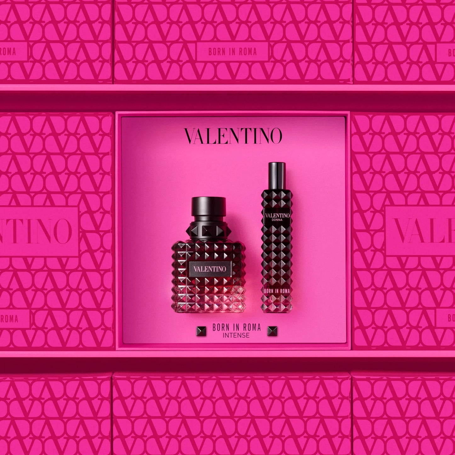 Coffret Valentino Donna – Élégance florale et vanillée, disponible chez Parfumerie Passion au meilleur prix | Livraison rapide partout au Maroc