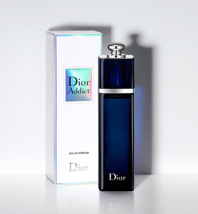 Dior Addict Eau de Parfum – Flacon bleu nuit intense | Achat en ligne et livraison rapide au Maroc