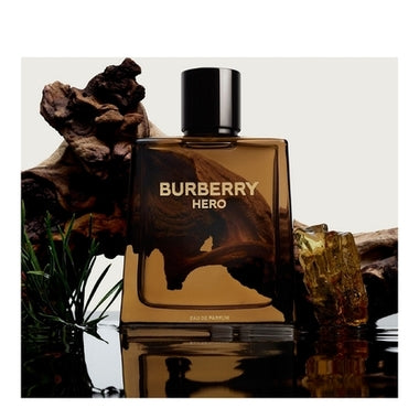 Hero Burberry – Bois de cèdre et cyprès pour homme affirmé, disponible chez Parfumerie Passion au meilleur prix | Livraison rapide partout au Maroc