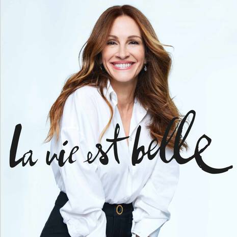 Flacon La Vie Est Belle – Parfum féminin à la vanille et iris, disponible chez Parfumerie Passion au meilleur prix | Livraison rapide partout au Maroc