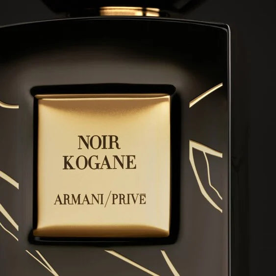 Flacon Noir Kogane – Élégance noire et puissance boisée signée Armani, disponible chez Parfumerie Passion au meilleur prix | Livraison rapide partout au Maroc
