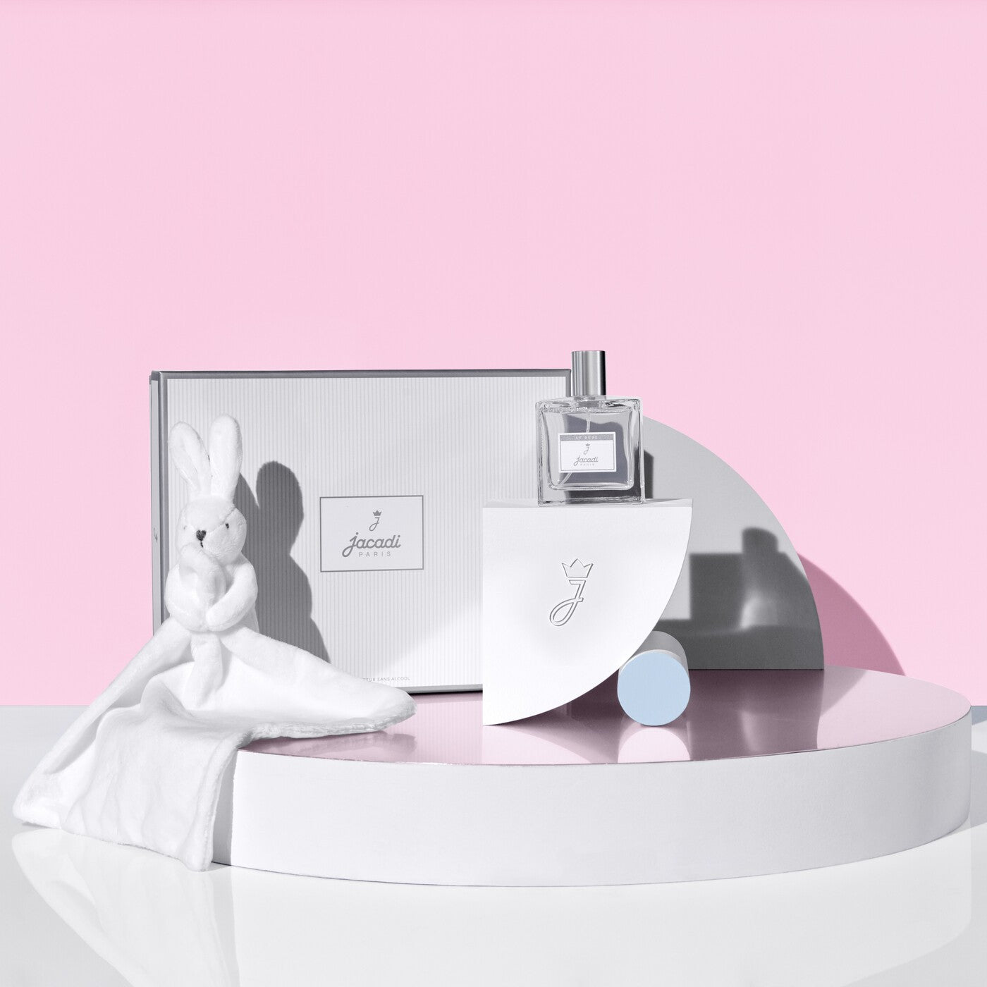 Parfum bébé + doudou – Idée cadeau tendre et parfumée, disponible chez Parfumerie Passion au meilleur prix | Livraison rapide partout au Maroc