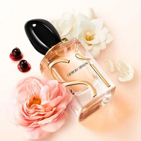 Armani Sì – Fragrance florale boisée iconique pour femme, disponible chez Parfumerie Passion au meilleur prix | Livraison rapide partout au Maroc