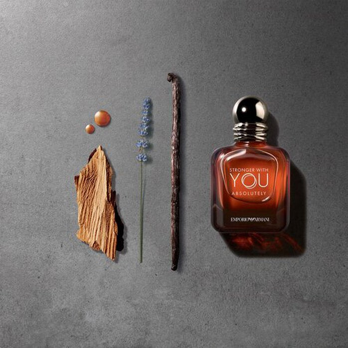 Flacon Emporio Armani Stronger With You Absolutely - Parfum Masculin