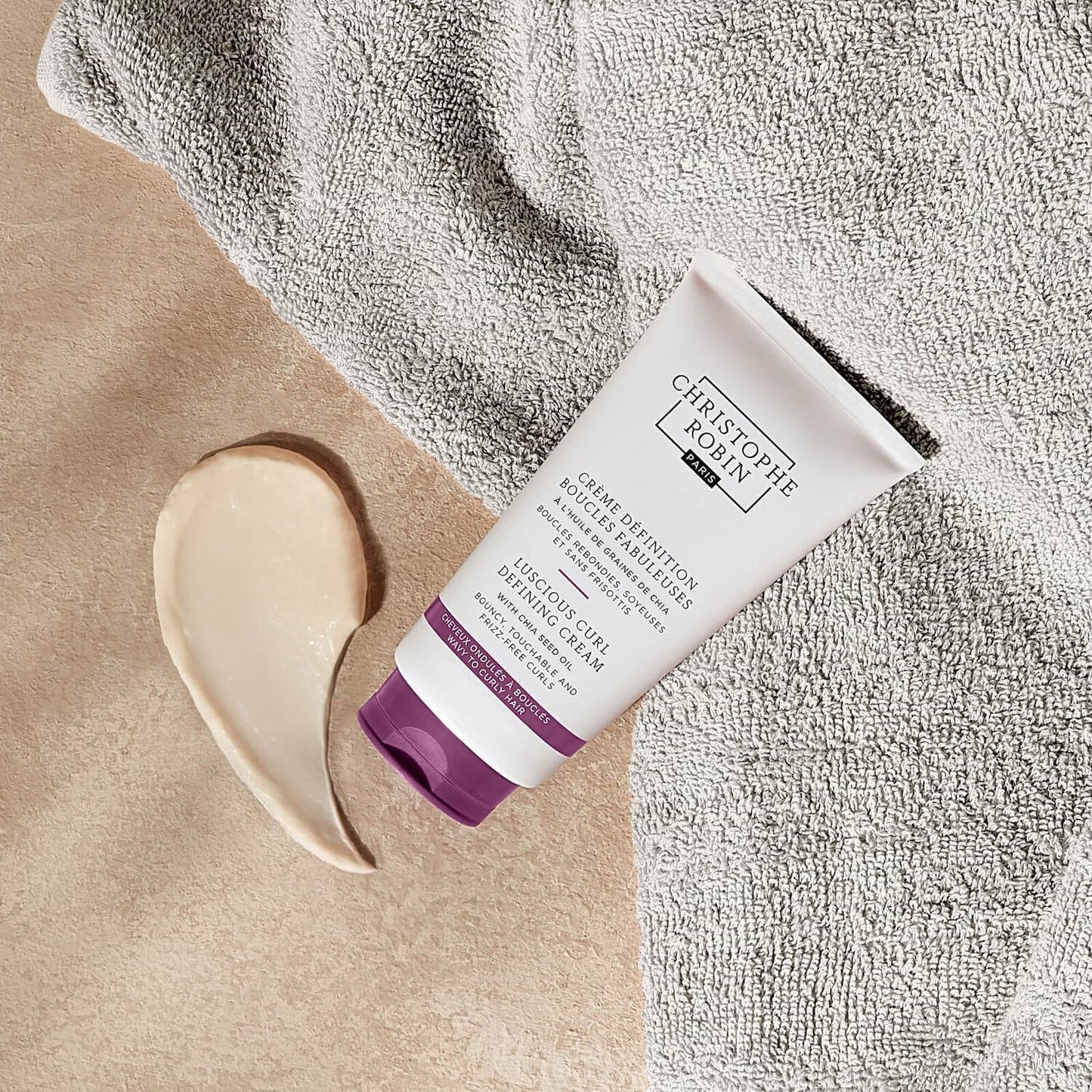 CRÈME DÉFINITION BOUCLES FABULEUSES À L'HUILE DE GRAINES DE CHIA