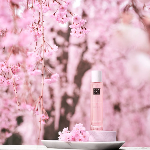 The Ritual of Sakura Brume Parfumée Cheveux et Corps – disponible chez Parfumerie Passion au meilleur prix | Livraison rapide partout au Maroc | Rituals