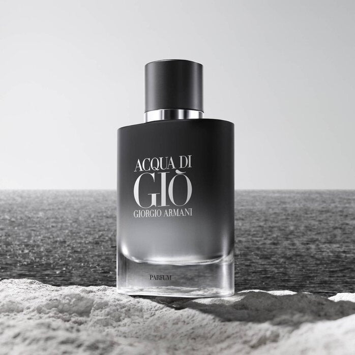 Armani Acqua di Giò Parfum – Élégance profonde et marine, disponible chez Parfumerie Passion au meilleur prix | Livraison rapide partout au Maroc