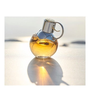 Flacon Wanted Girl – Eau de parfum féminine, solaire et audacieuse, disponible chez Parfumerie Passion au meilleur prix | Livraison rapide partout au Maroc