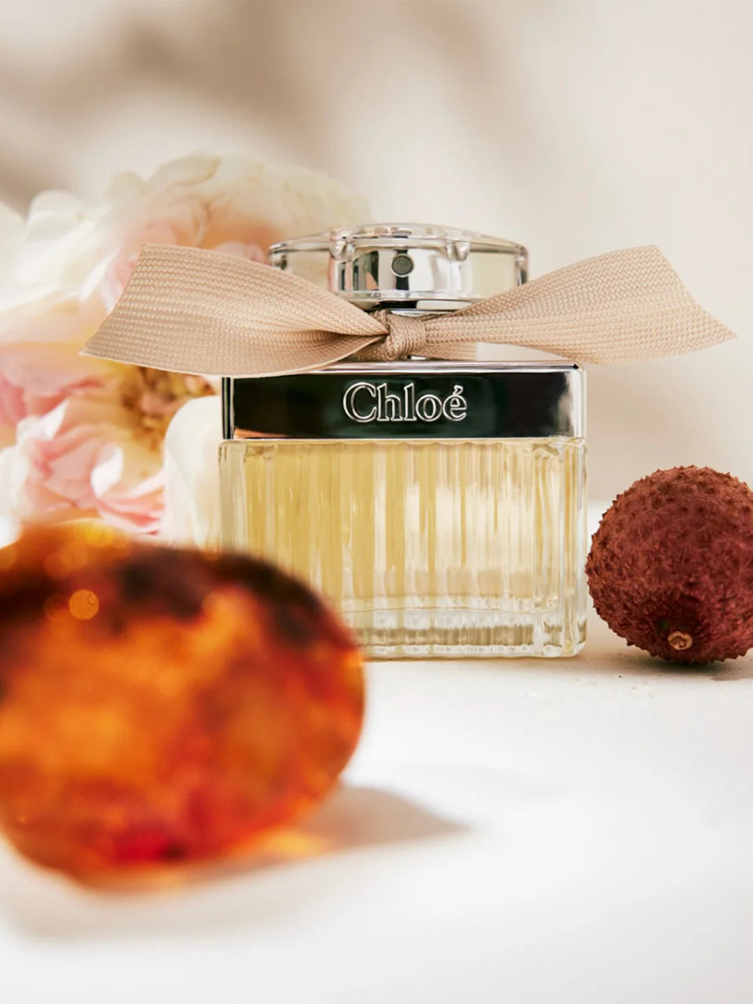 Chloé Eau de Parfum dans un univers raffiné et lumineux  | Parfumerie Maroc | Meilleur Prix | Livraison Rapide | Produit Authentique | Parfum Femme

