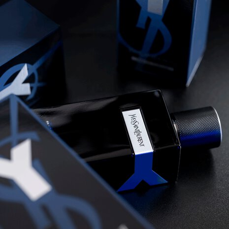 YSL Y Le Parfum – Parfum masculin intense et magnétique, disponible chez Parfumerie Passion au meilleur prix | Livraison rapide partout au Maroc